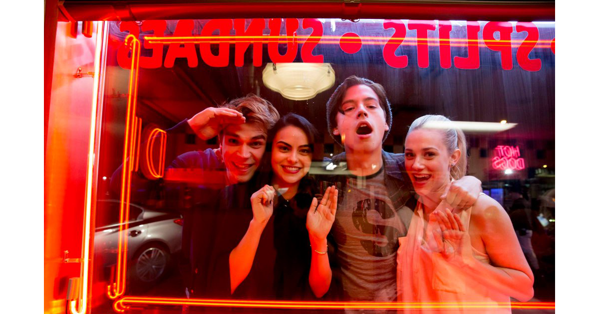 Instagram | Riverdale archie and veronica, Riverdale 